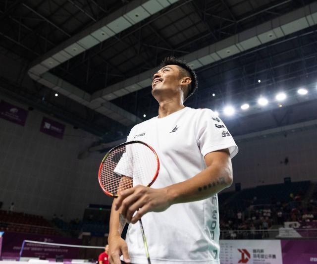 在与其他强 在与其他强