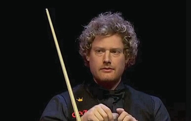 士持球人和 士持球人和