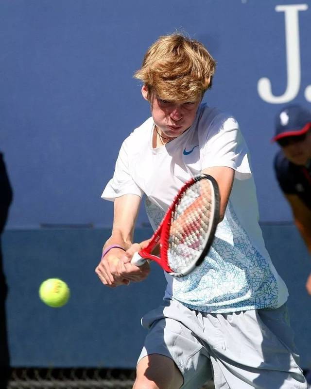 库尼亚的输 库尼亚的输